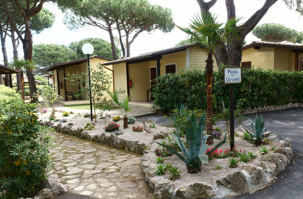 Holiday Village Fondi Extérieur photo